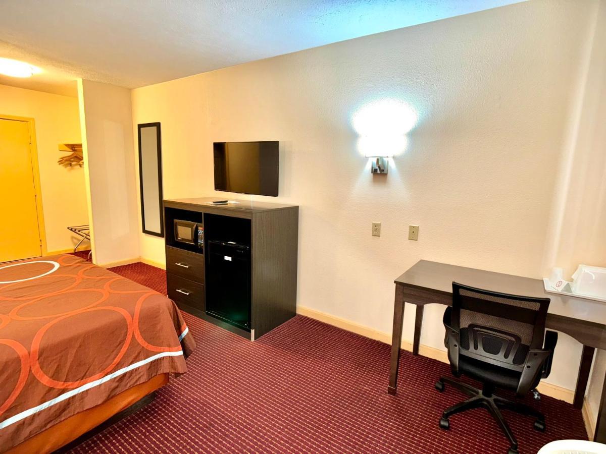 Super 8 By Wyndham Hillsville Zewnętrze zdjęcie